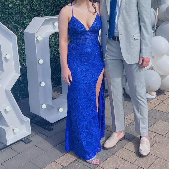 La Femme 31288 Size 4 Royal Blue Prom Dress - Picture 1 of 4